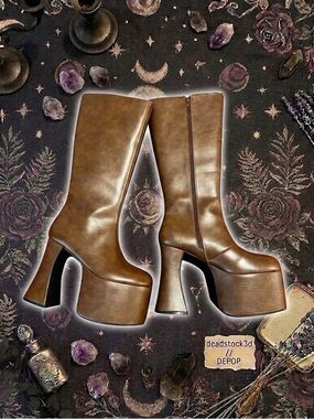 Current Mood x Dolls Kill - RETRO PARTY PLATFORM BOOTS - BROWN